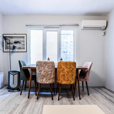 Lägenhet Cozy Flat 3 Min To Cevahir Shopping Mall In Sisli